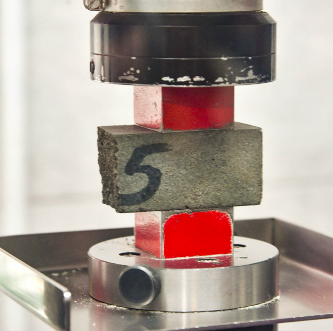 Фото Взрывные работы в карьере, производственные рекорды и поддержка сотрудников. Управляющий директор АО «Искитимцемент» Владимир Скакун о настоящем и будущем предприятия 6